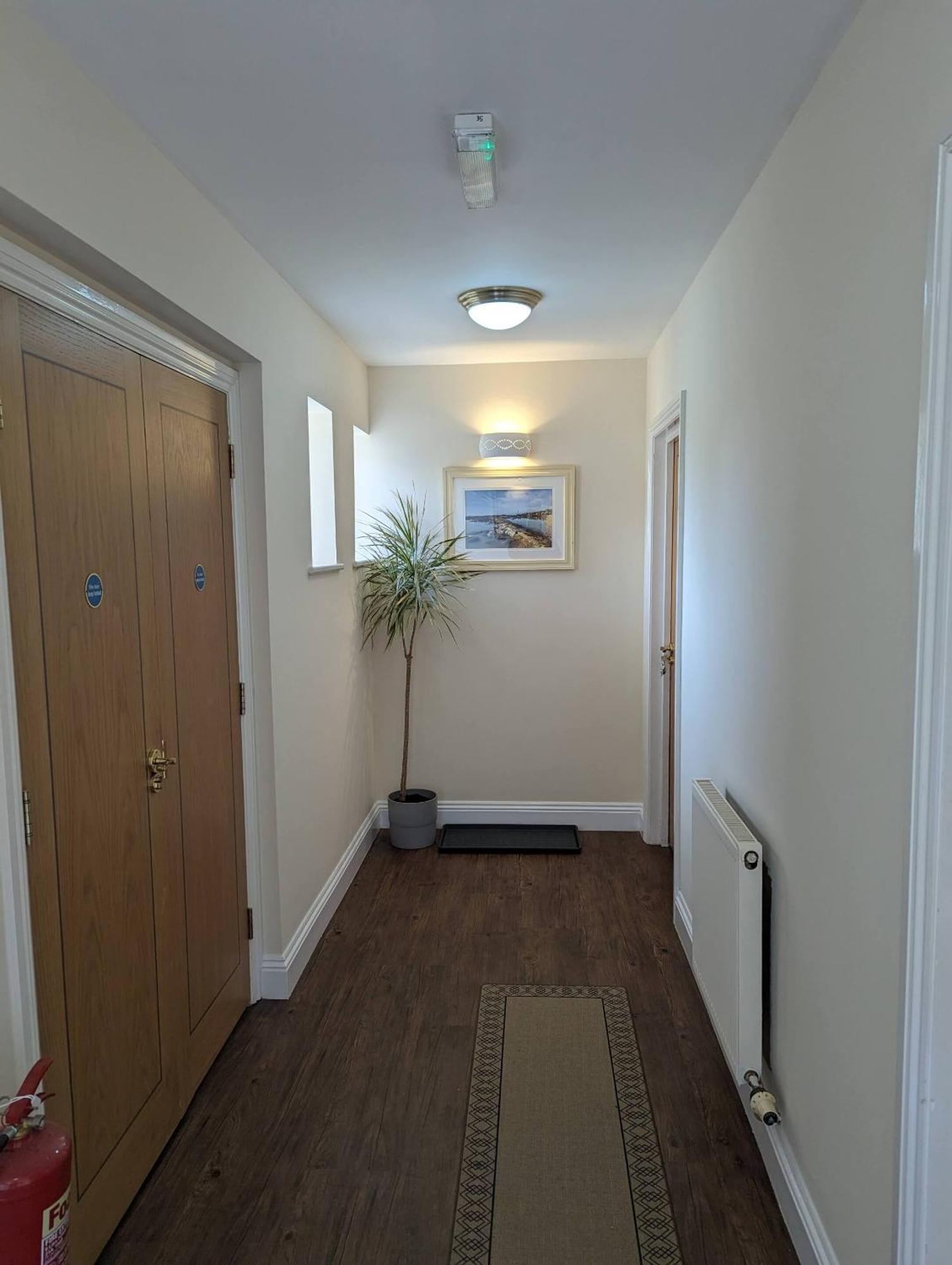 The Three Horseshoes Inn Bridport Bagian luar foto