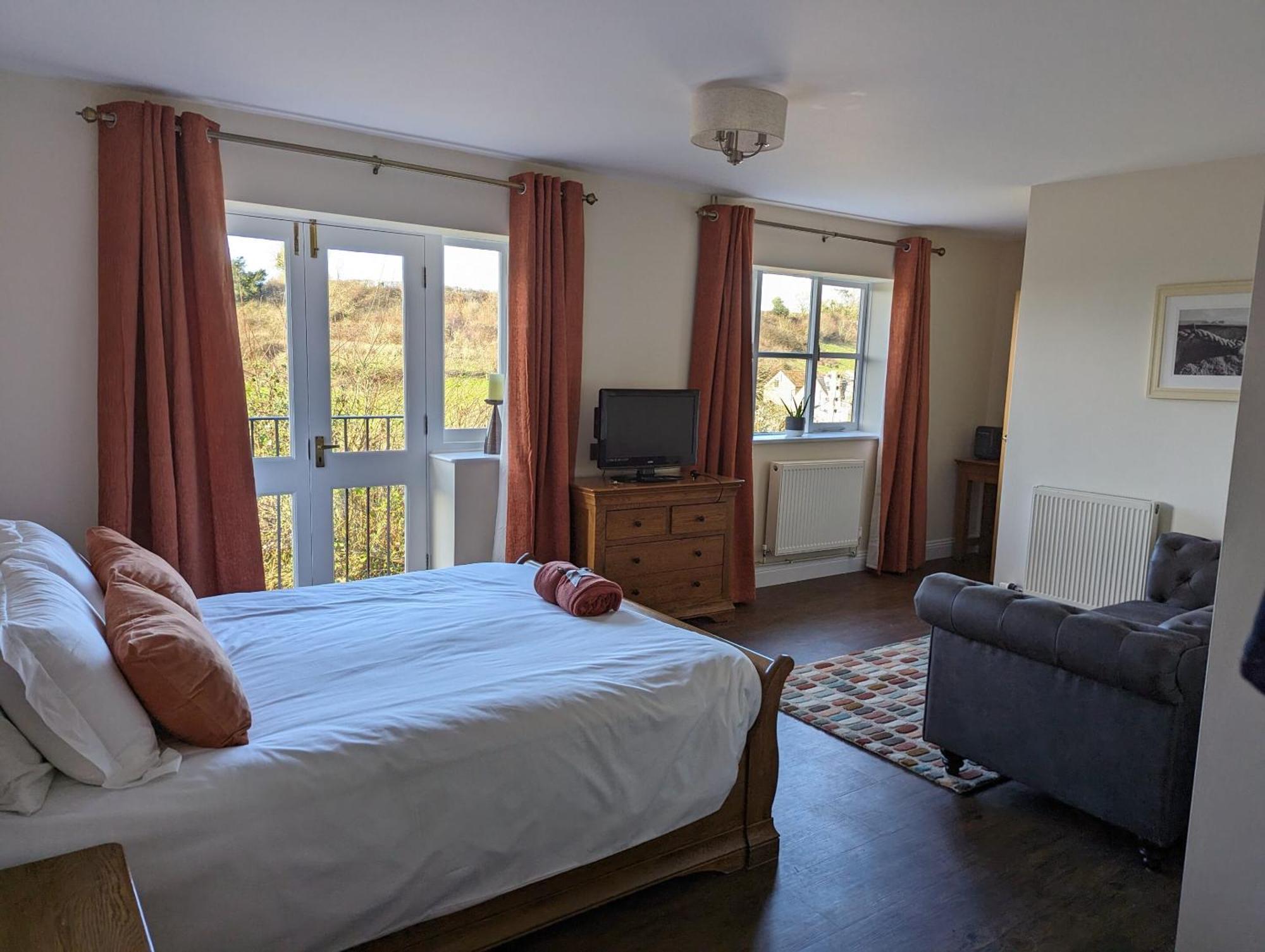 The Three Horseshoes Inn Bridport Bagian luar foto